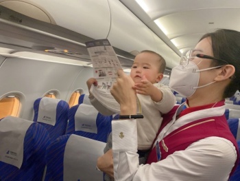 婴儿坐飞机需要买票吗